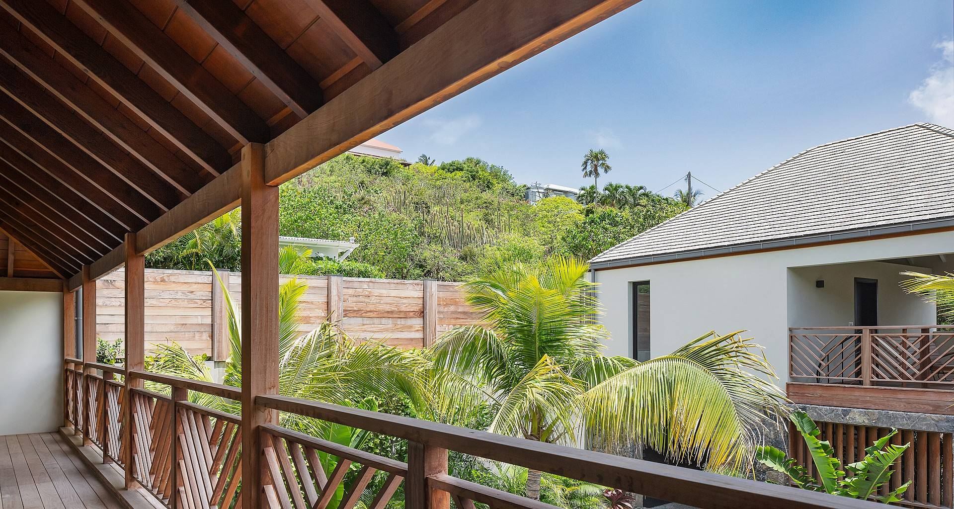 Villa Excuse My French