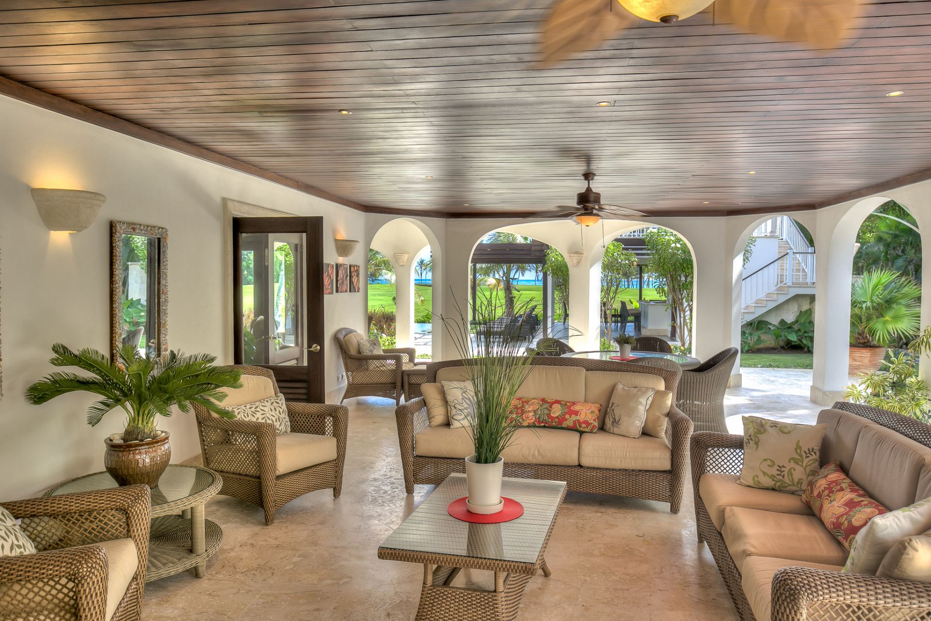 Villa Arrecife Estate