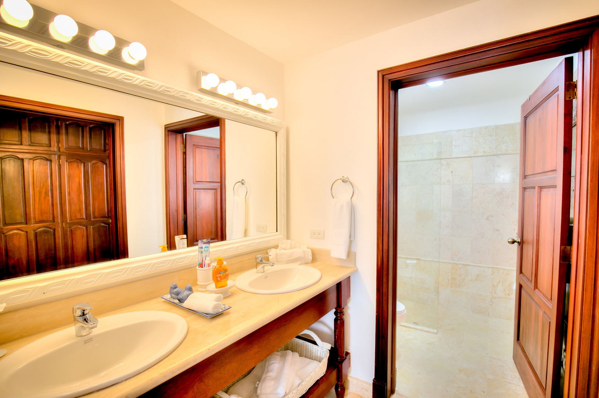 Villa Tortuga Bay B10