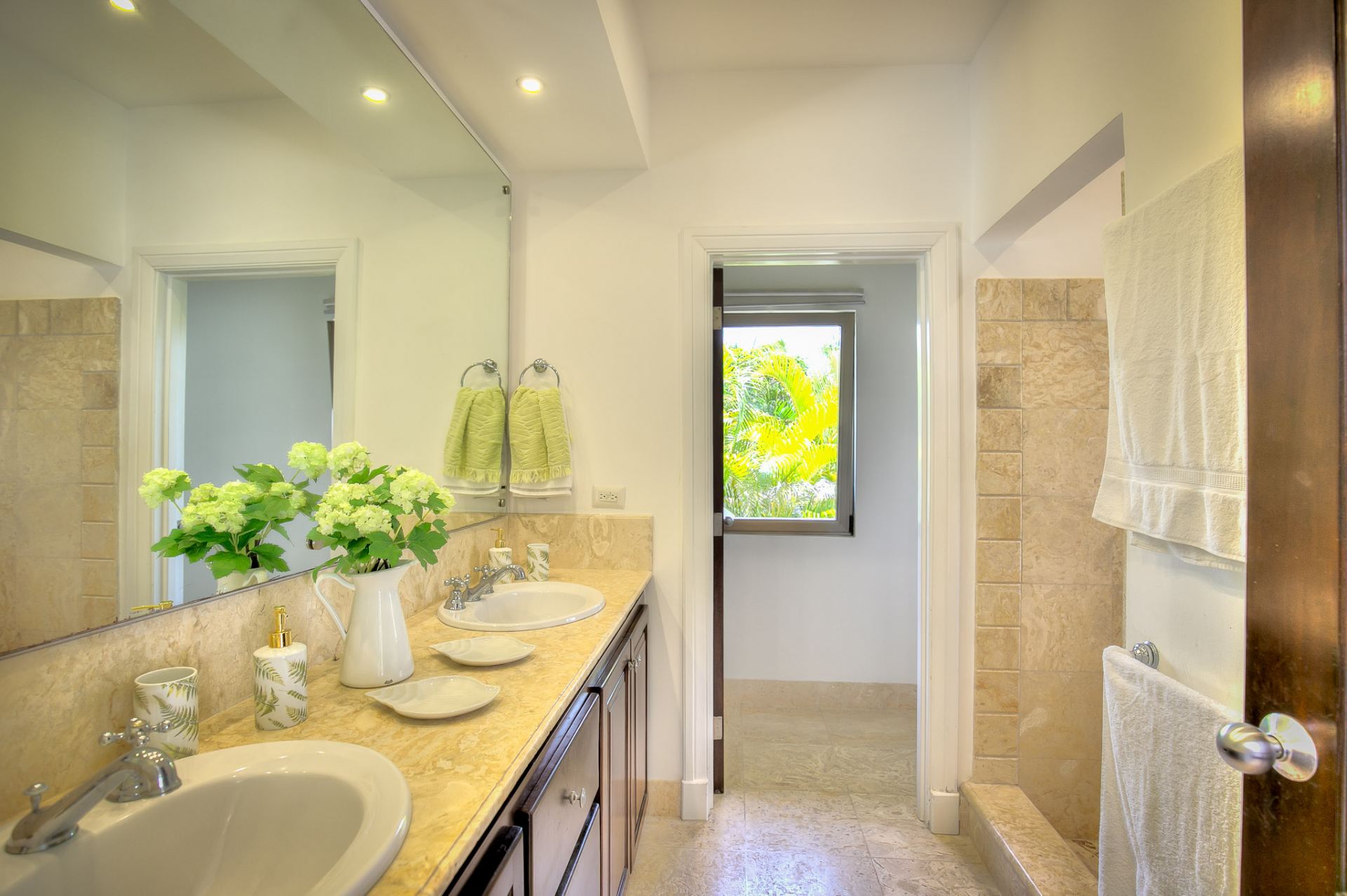 Villa Tortuga Bay B43