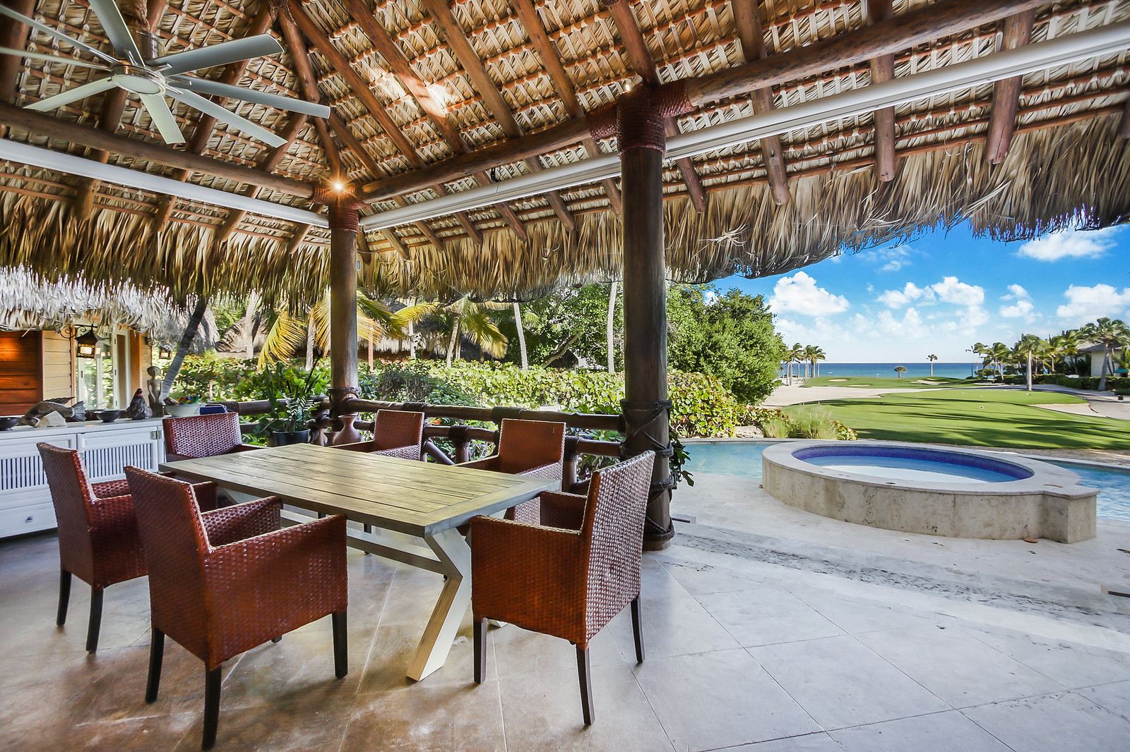 Villa Caleton Beach 16