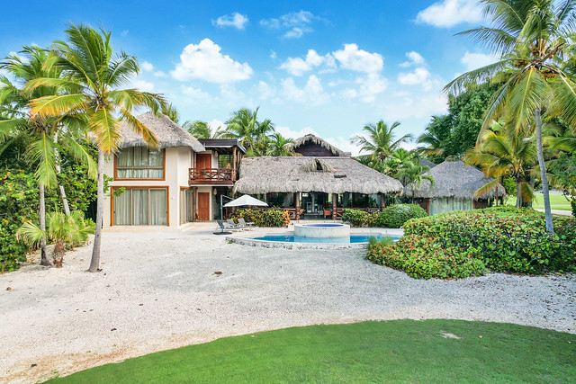 Villa Caleton Beach 16