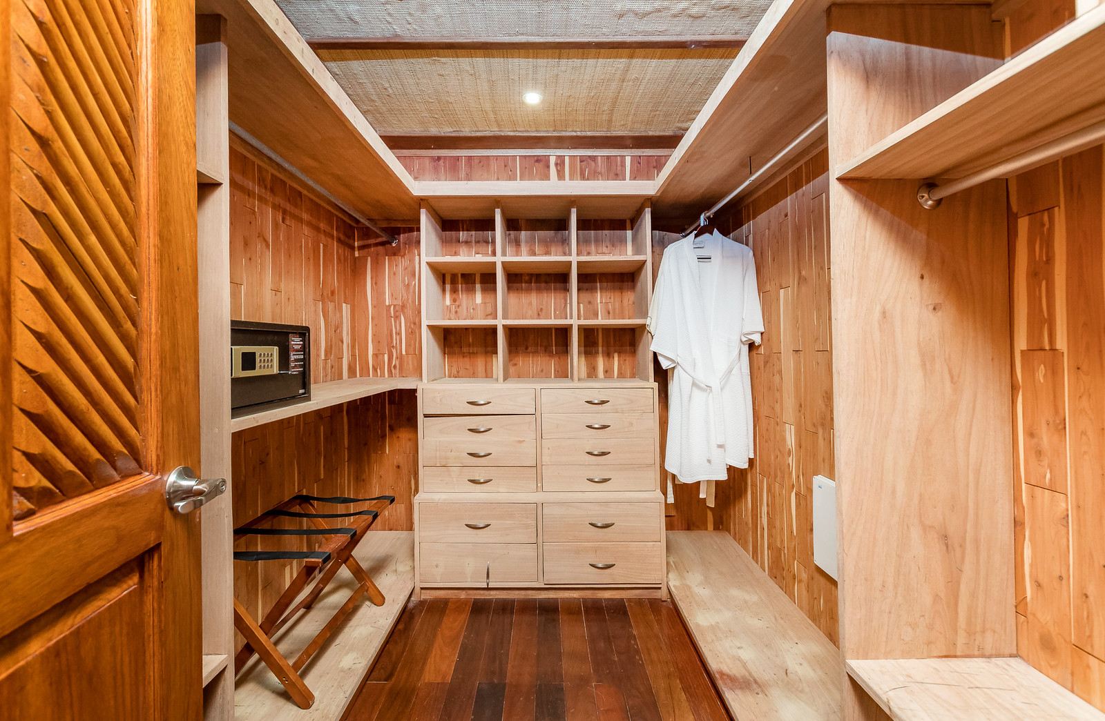 Caleton Beach Villa 9