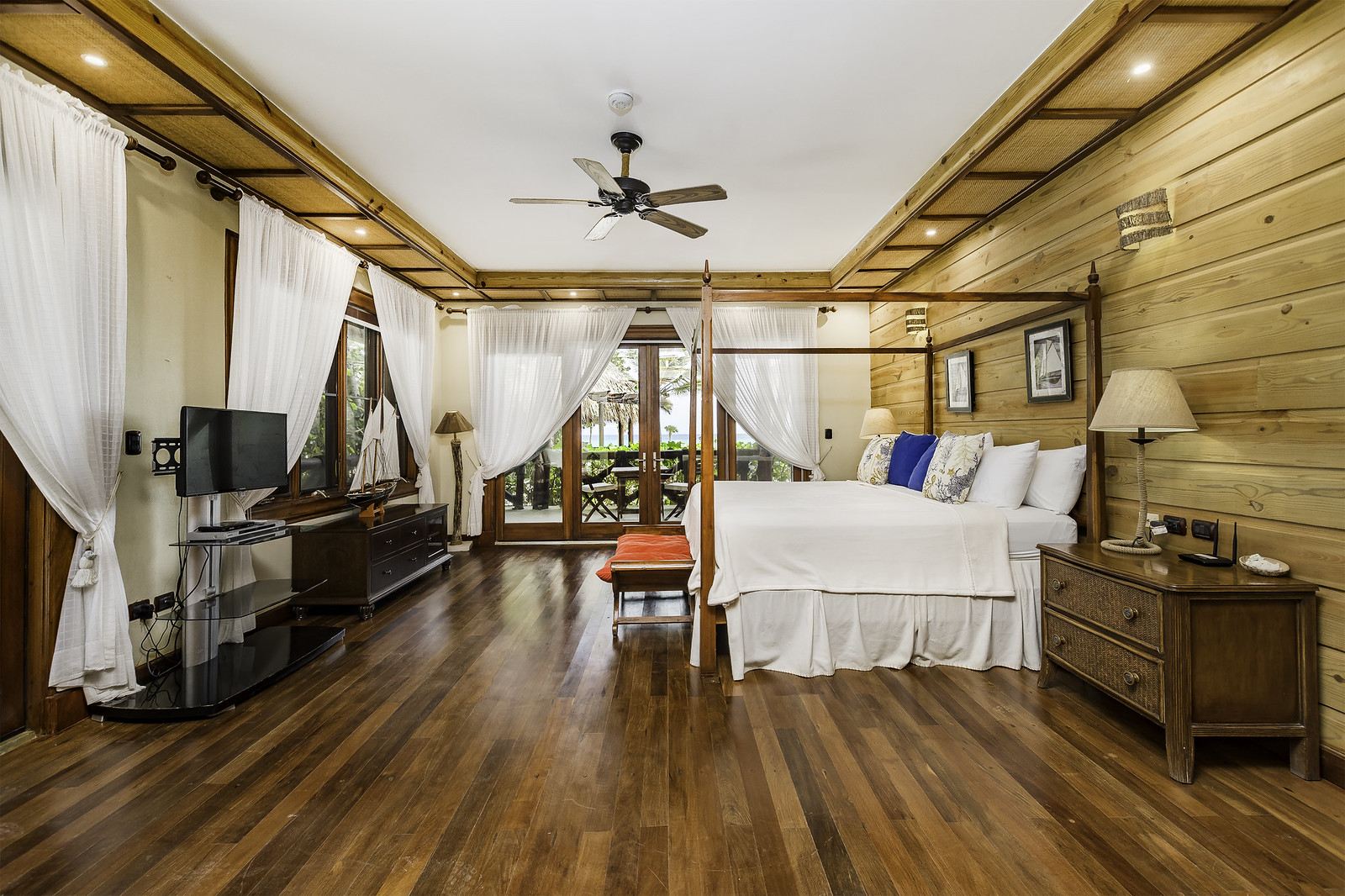 Caleton Beach Villa 9