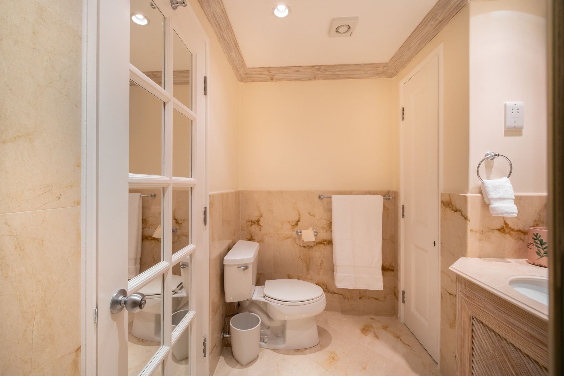 Port St. Charles 266