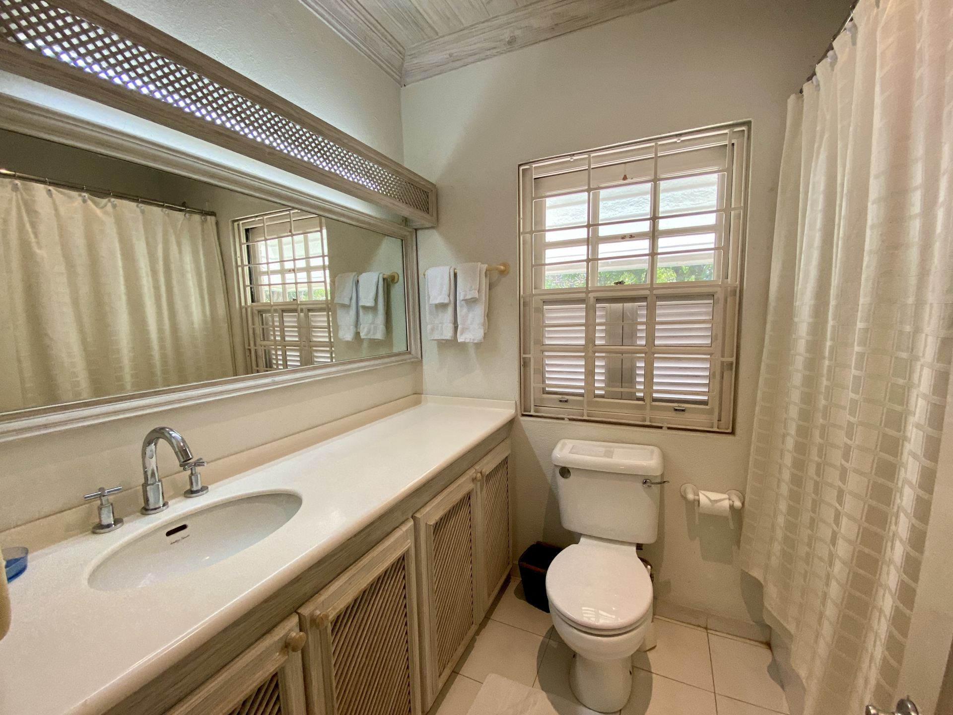 Villa Seascape Gibbs Beach