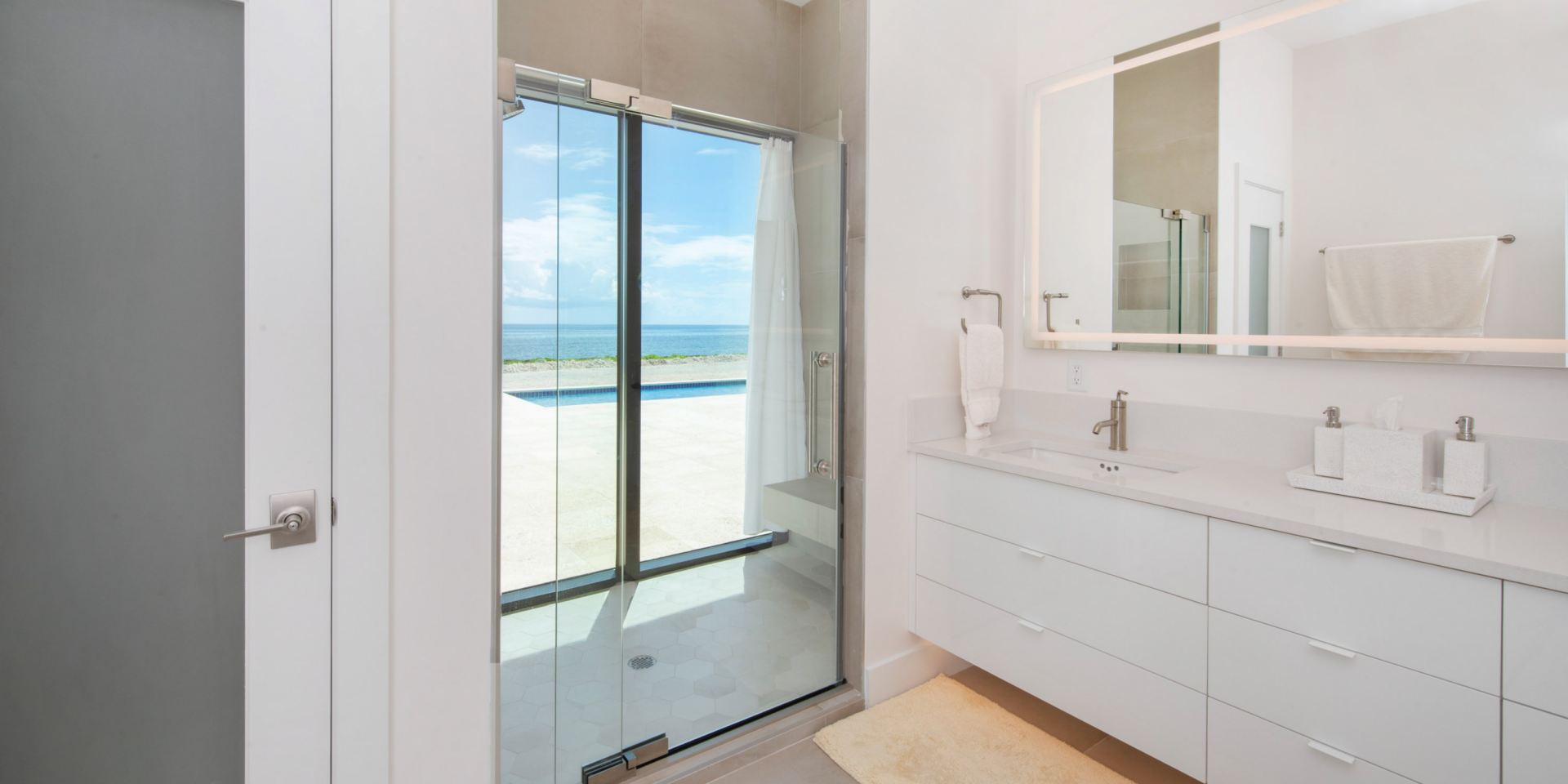 Villa Wind upon the Waves