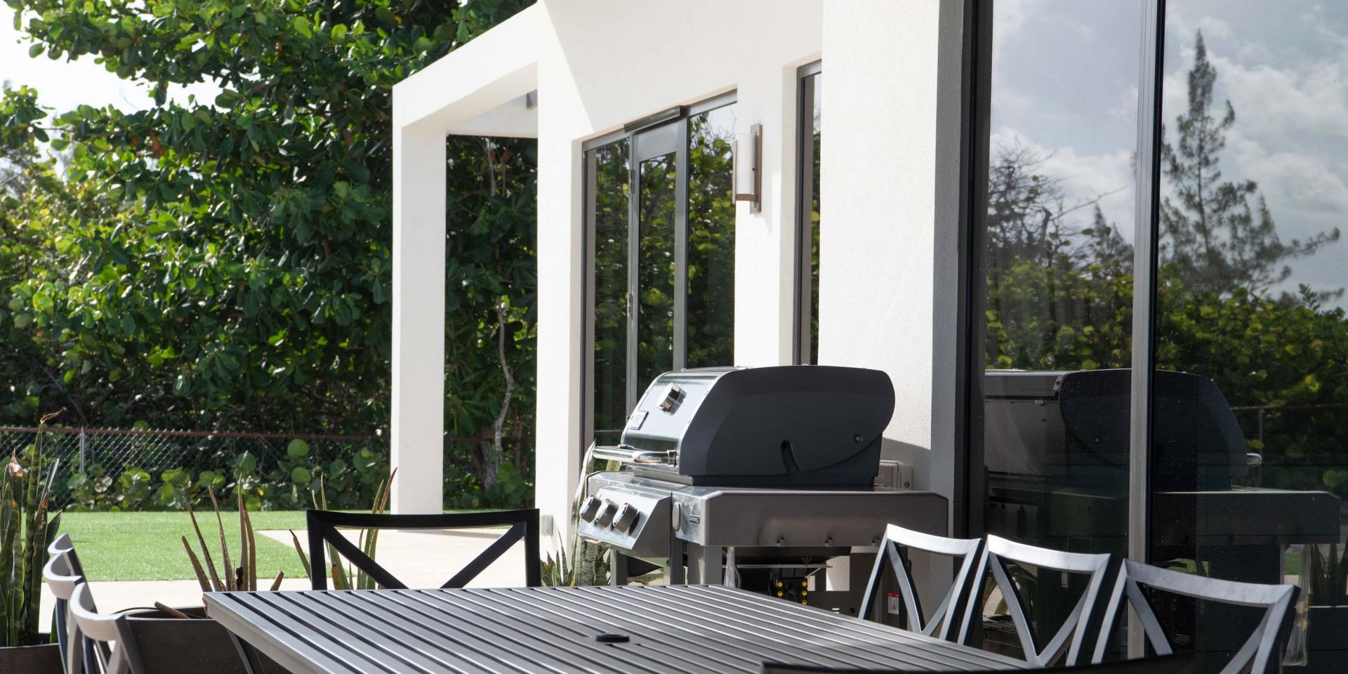 Villa Wind upon the Waves