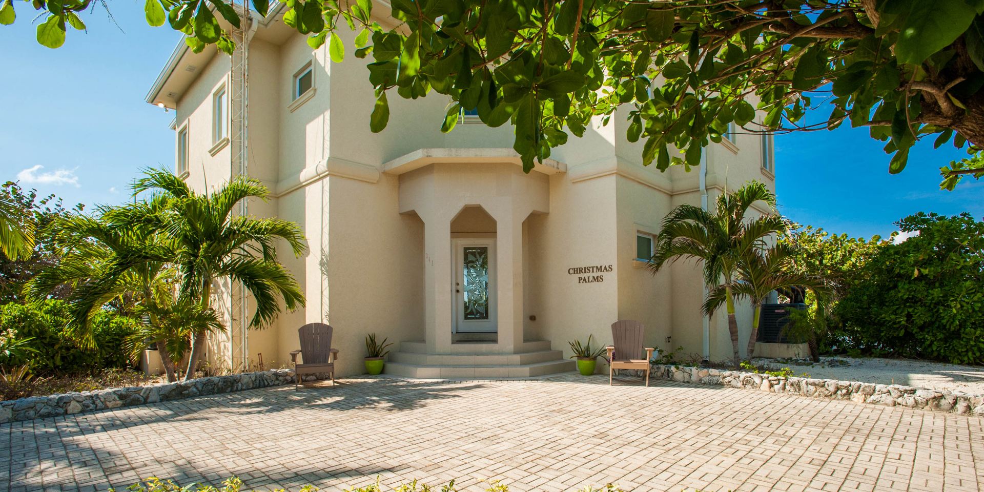 Villa Christmas Palms