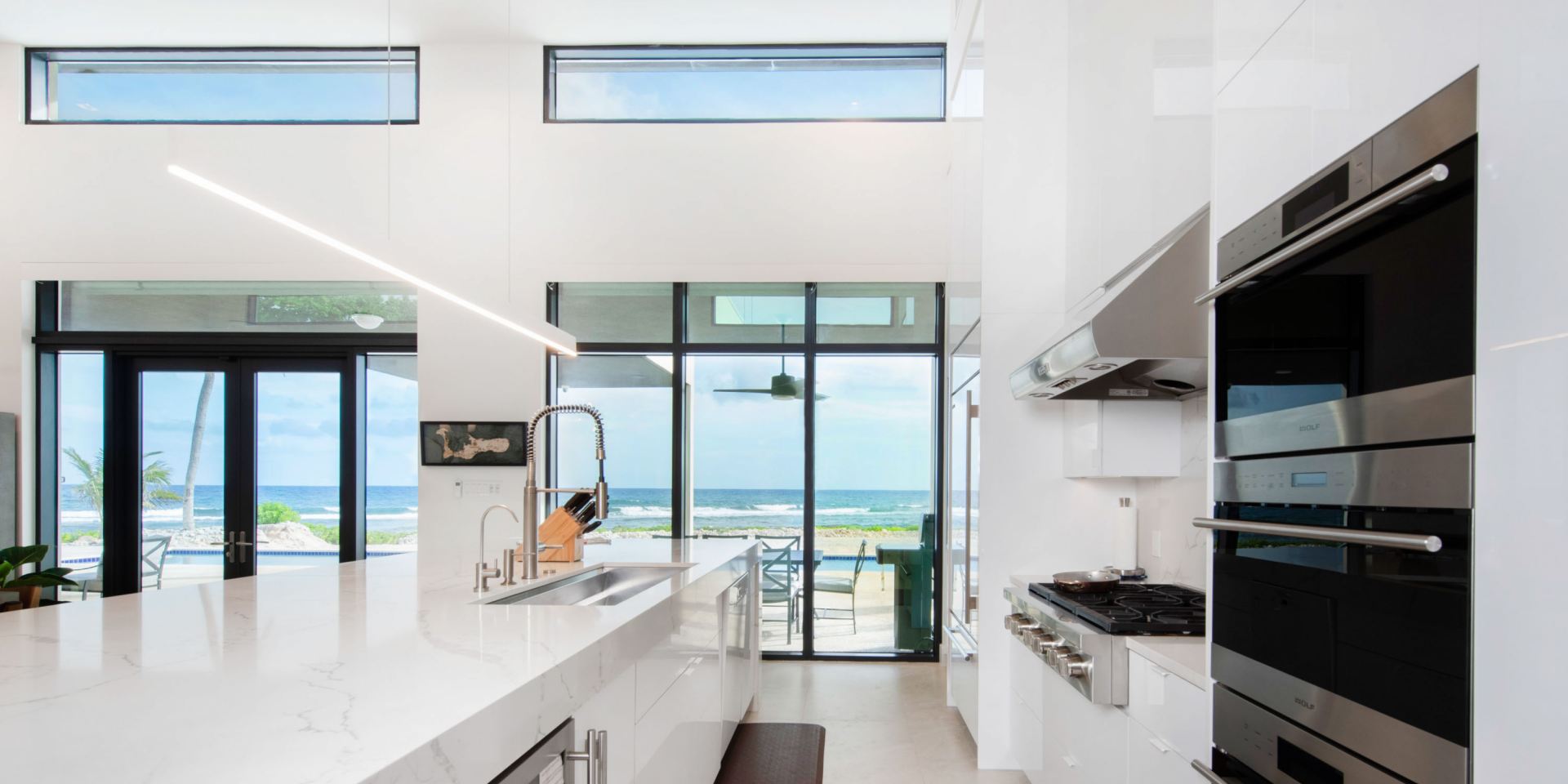 Villa Wind upon the Waves