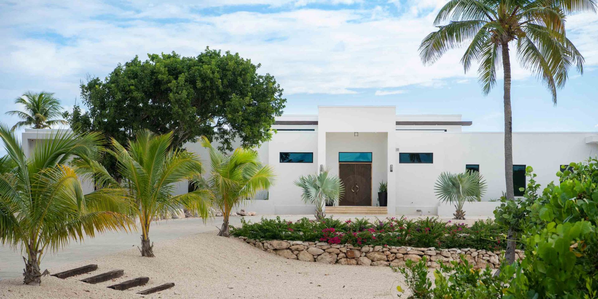 Villa Wind upon the Waves