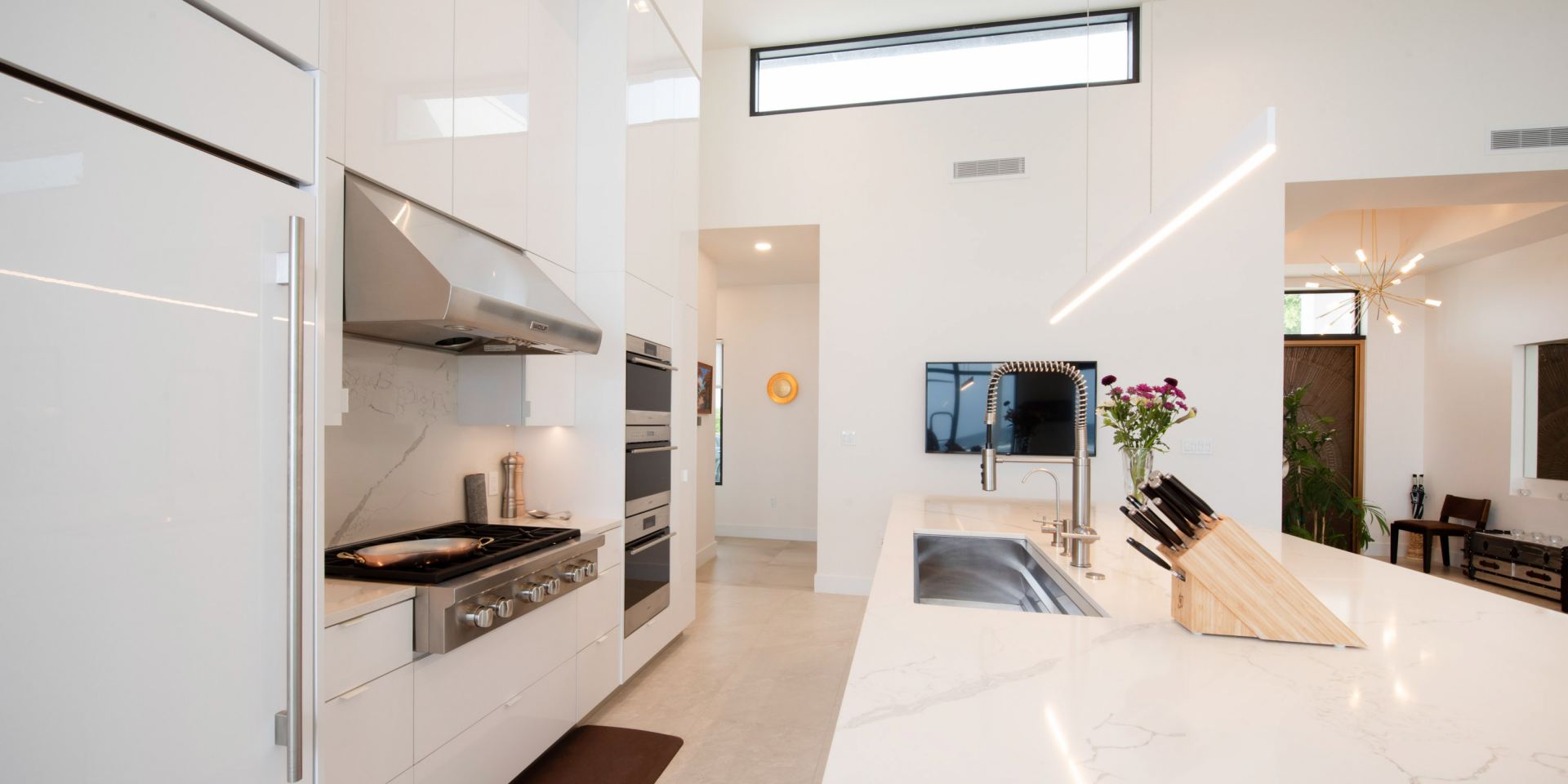 Villa Wind upon the Waves