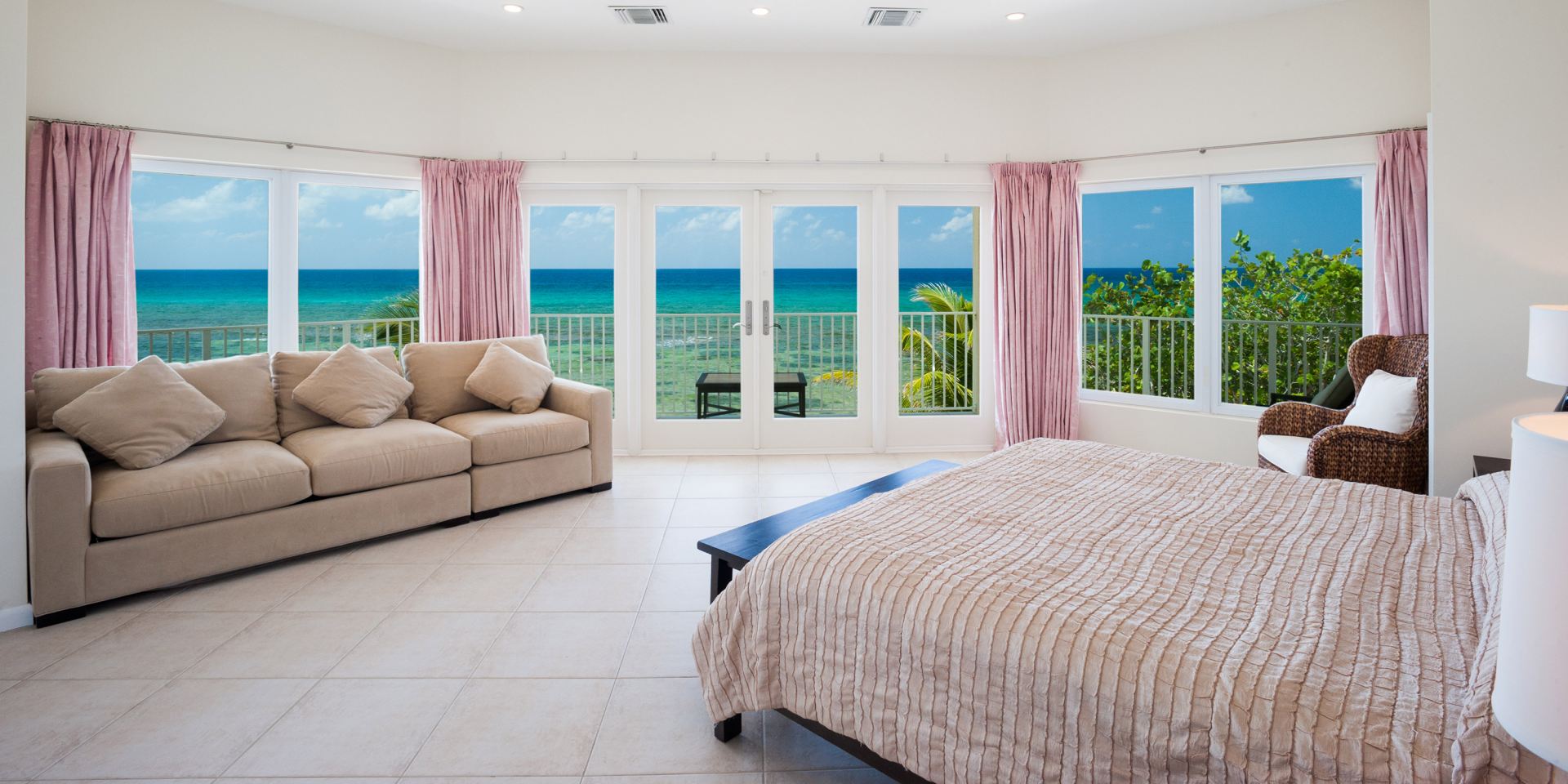 Villa Christmas Palms