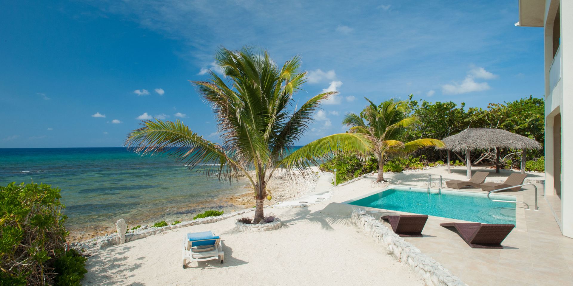 Villa Christmas Palms