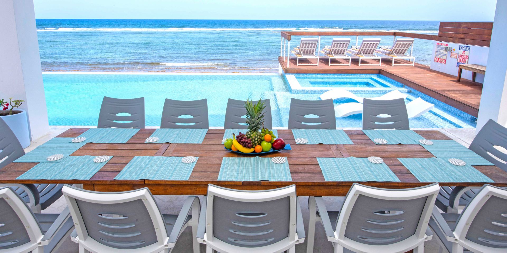 Villa Present Moment