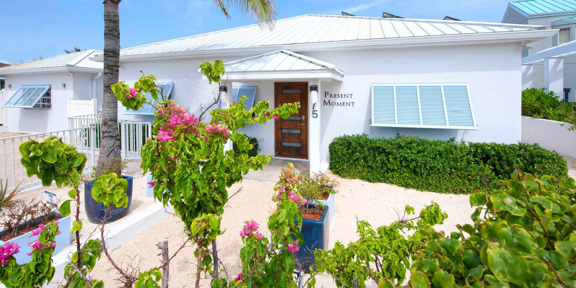 Villa Present Moment