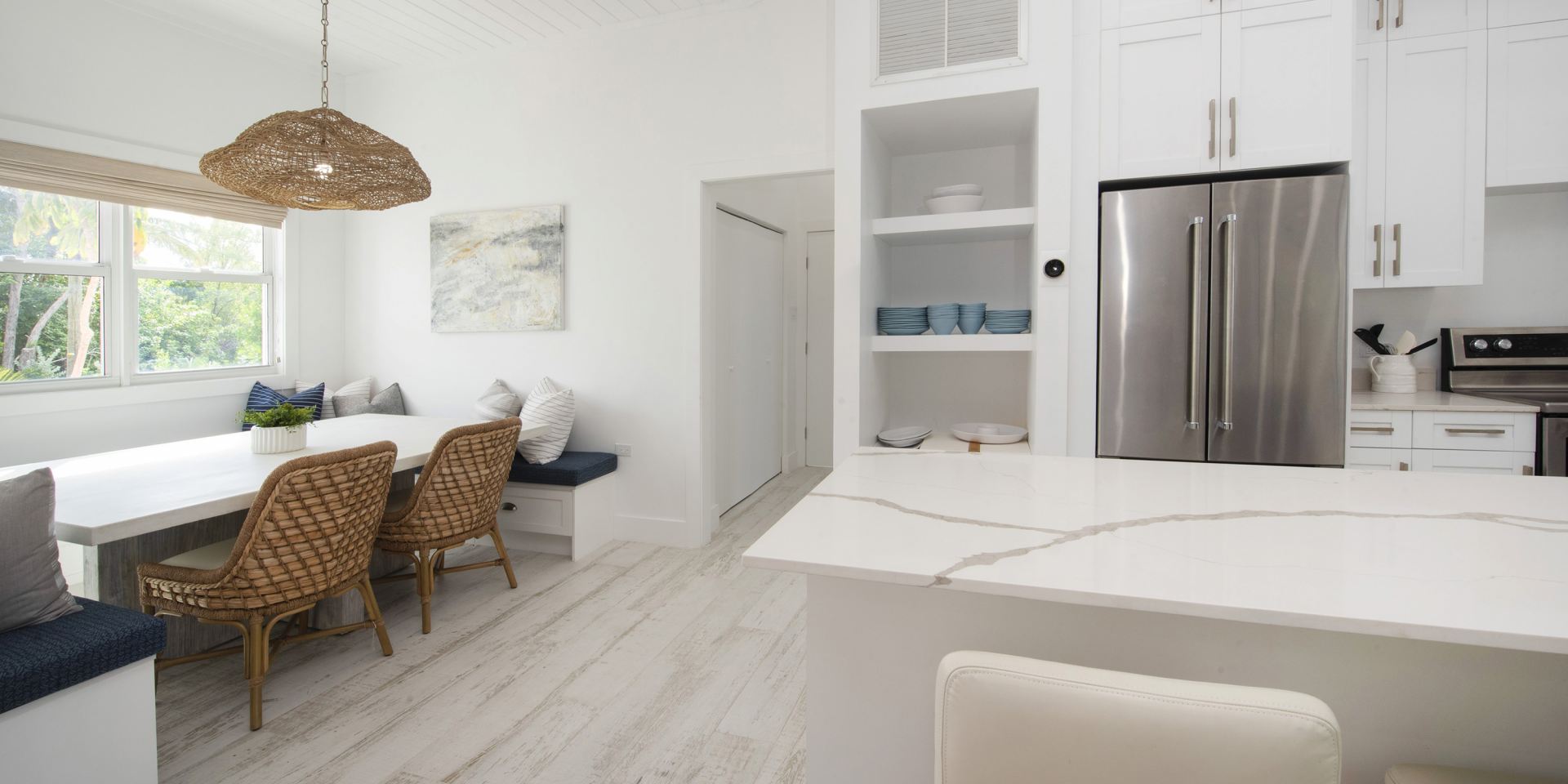 Villa Fantasea + Guesthouse