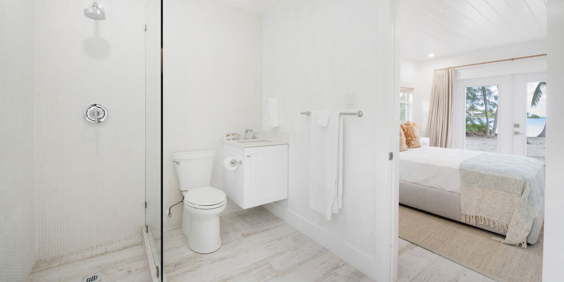 Villa Fantasea + Guesthouse