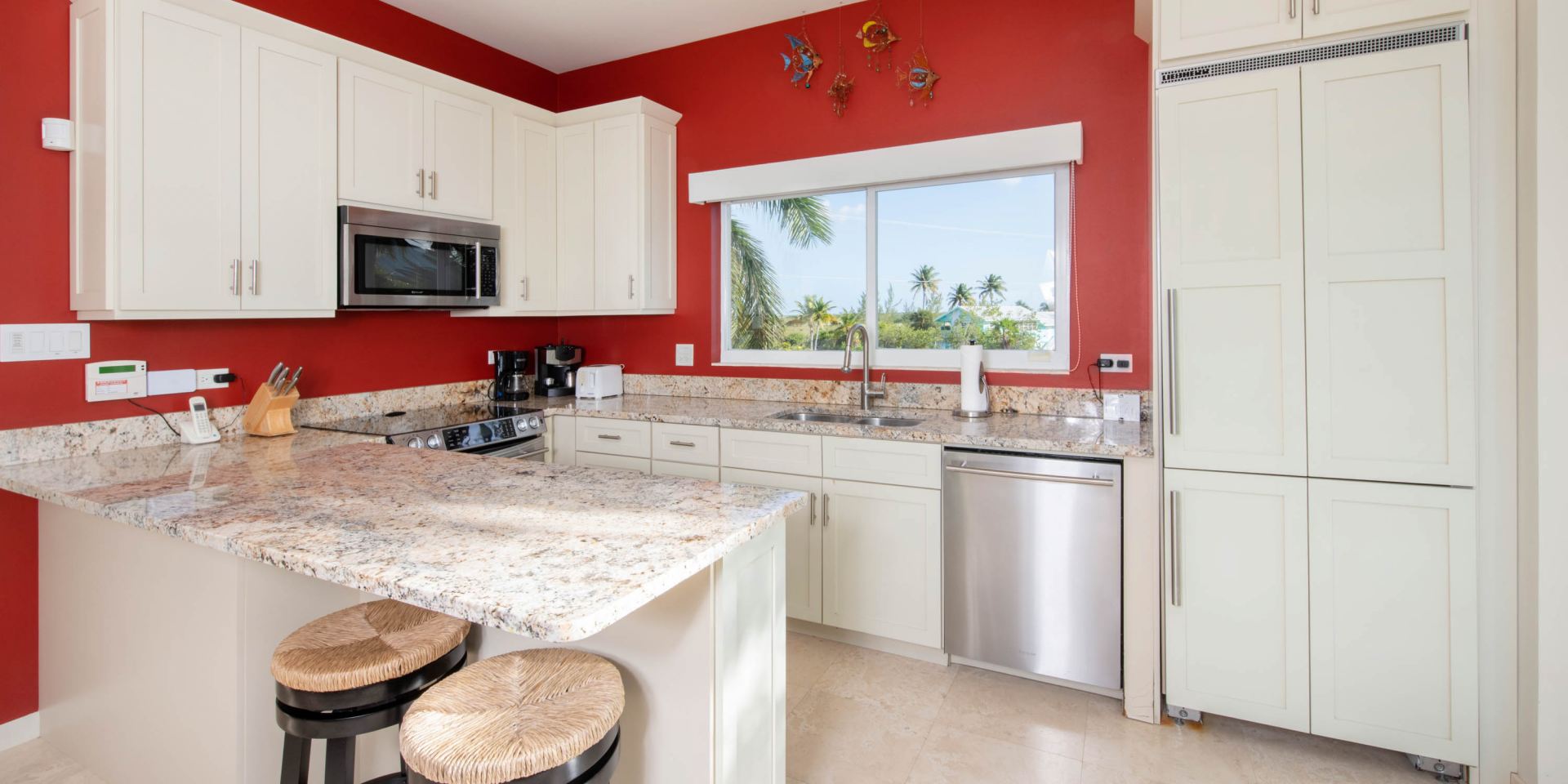 Villa Kaiku + Guesthouse