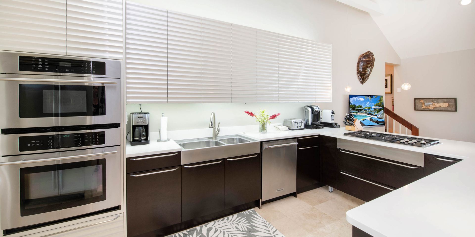 Villa Kaiku + Guesthouse