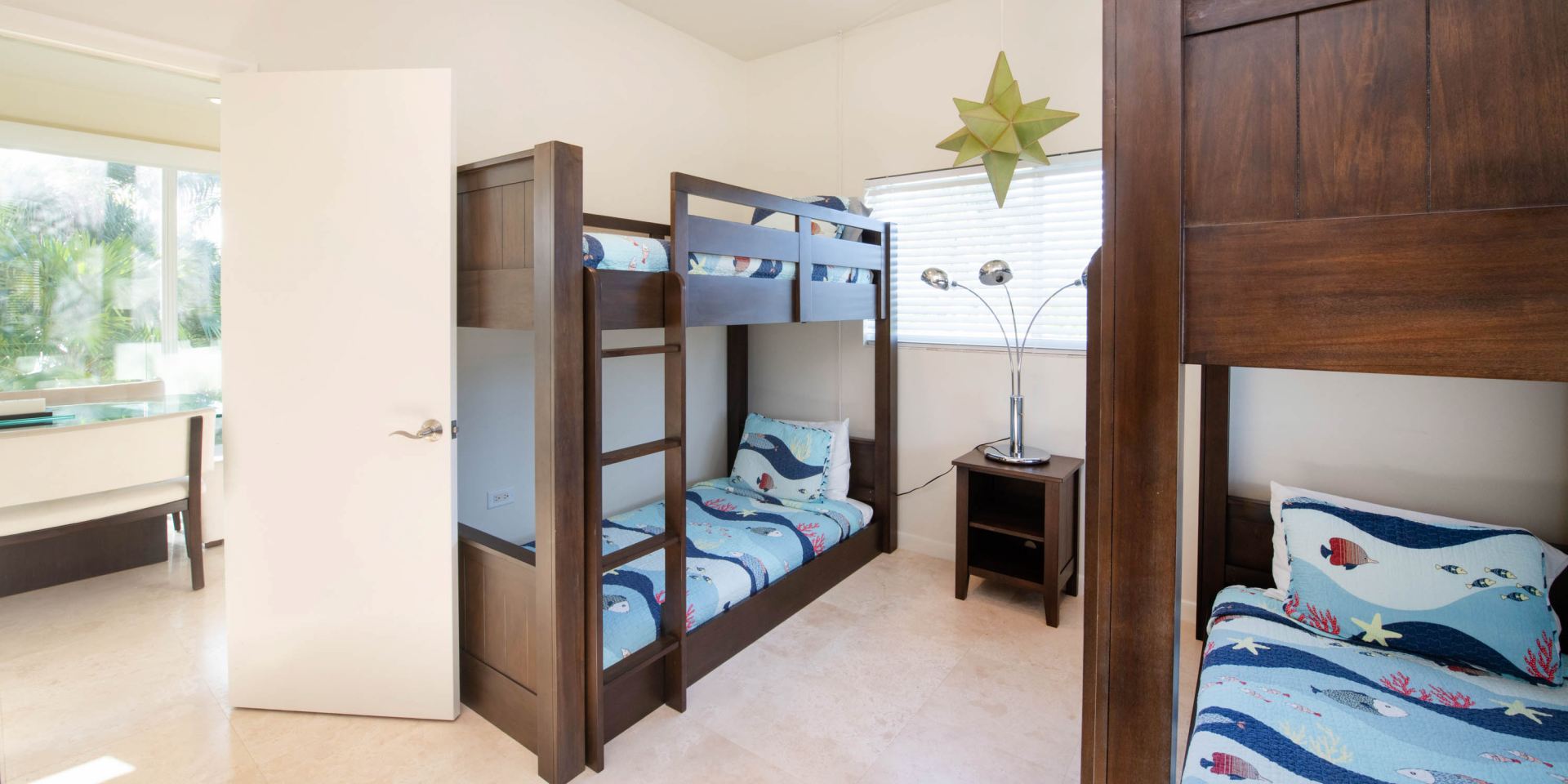 Villa Kaiku + Guesthouse