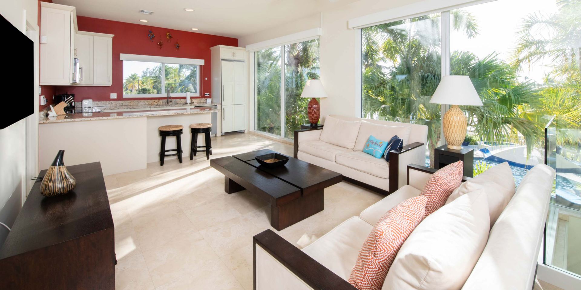 Villa Kaiku + Guesthouse