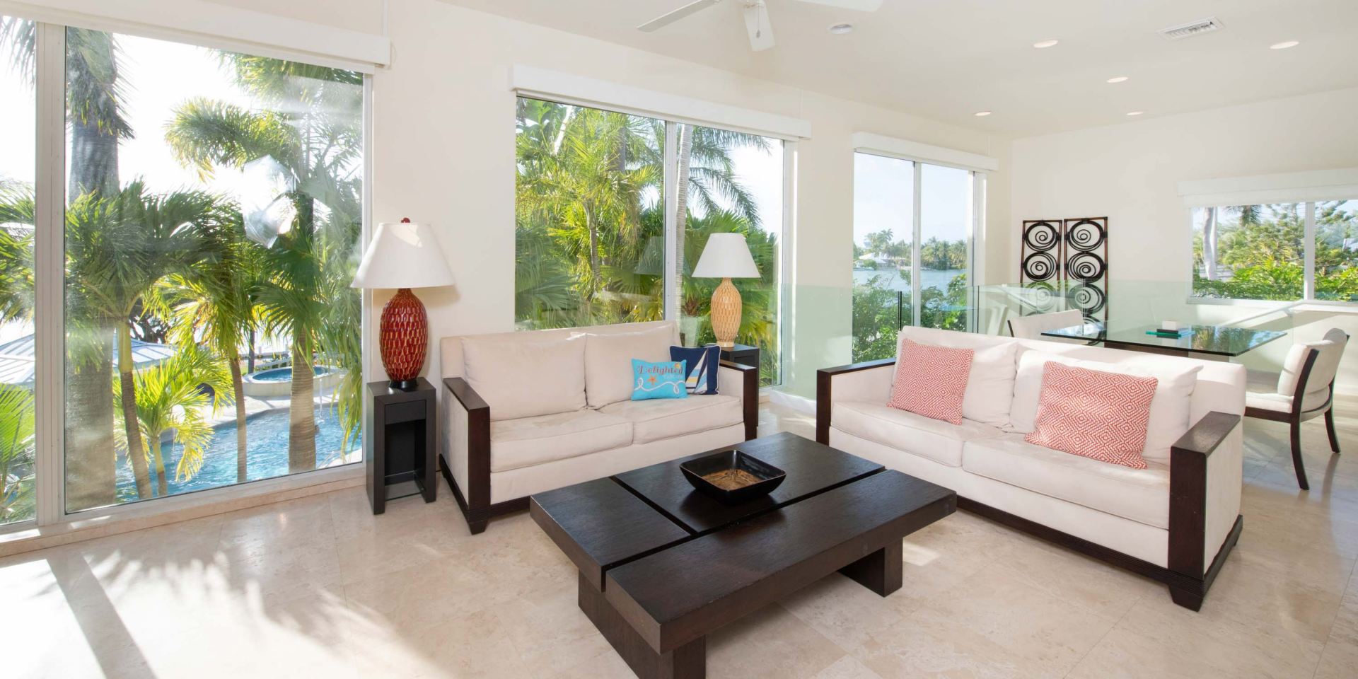 Villa Kaiku + Guesthouse