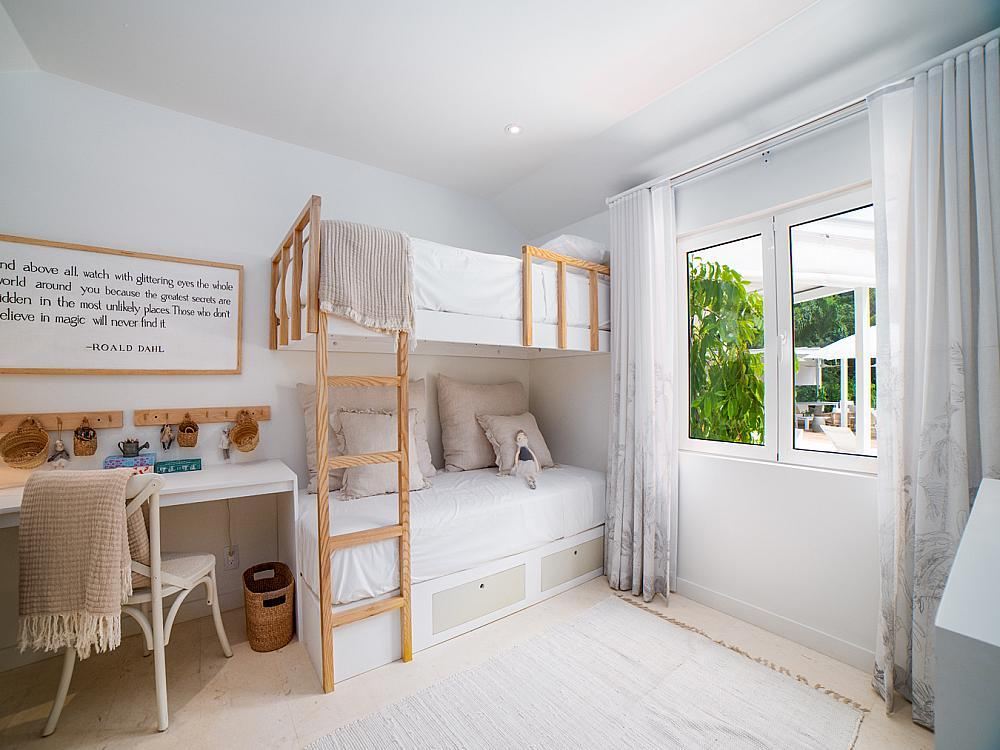 Honeycomb House - Queens Fort