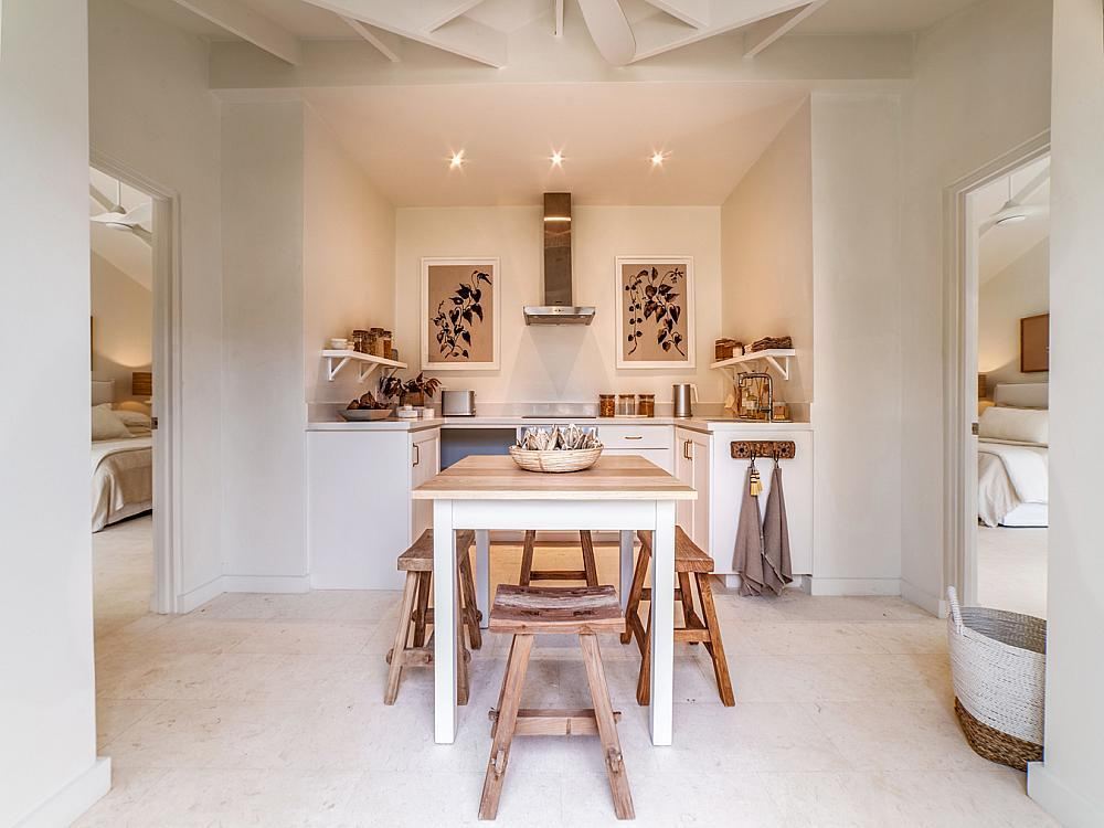 Honeycomb House - Queens Fort