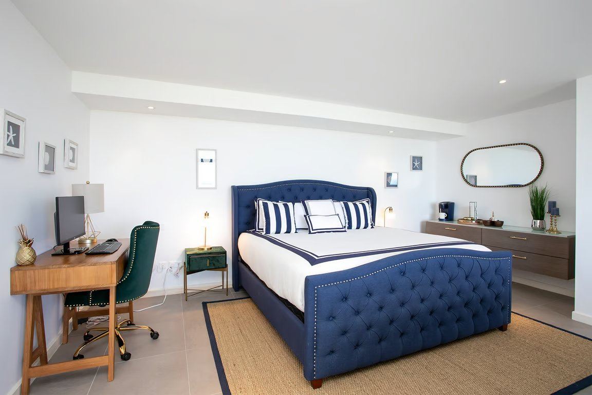 Villa Five Minutes More