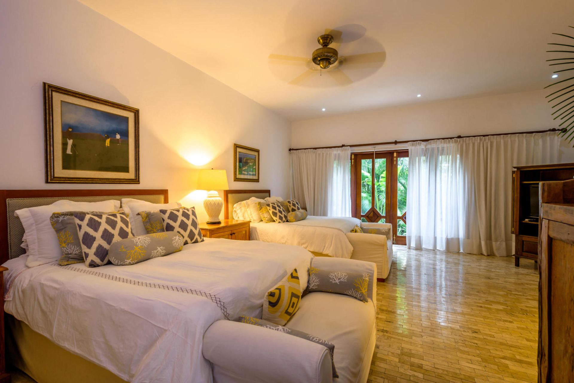 Breezy Hills - Casa de Campo