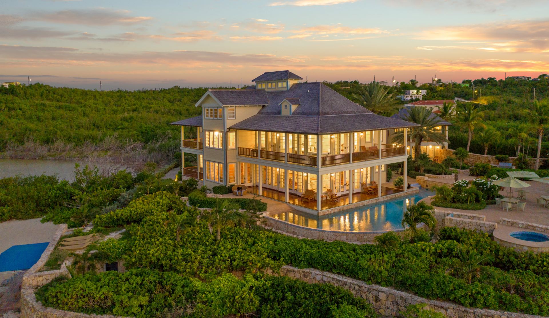 Santosha Villa Estate