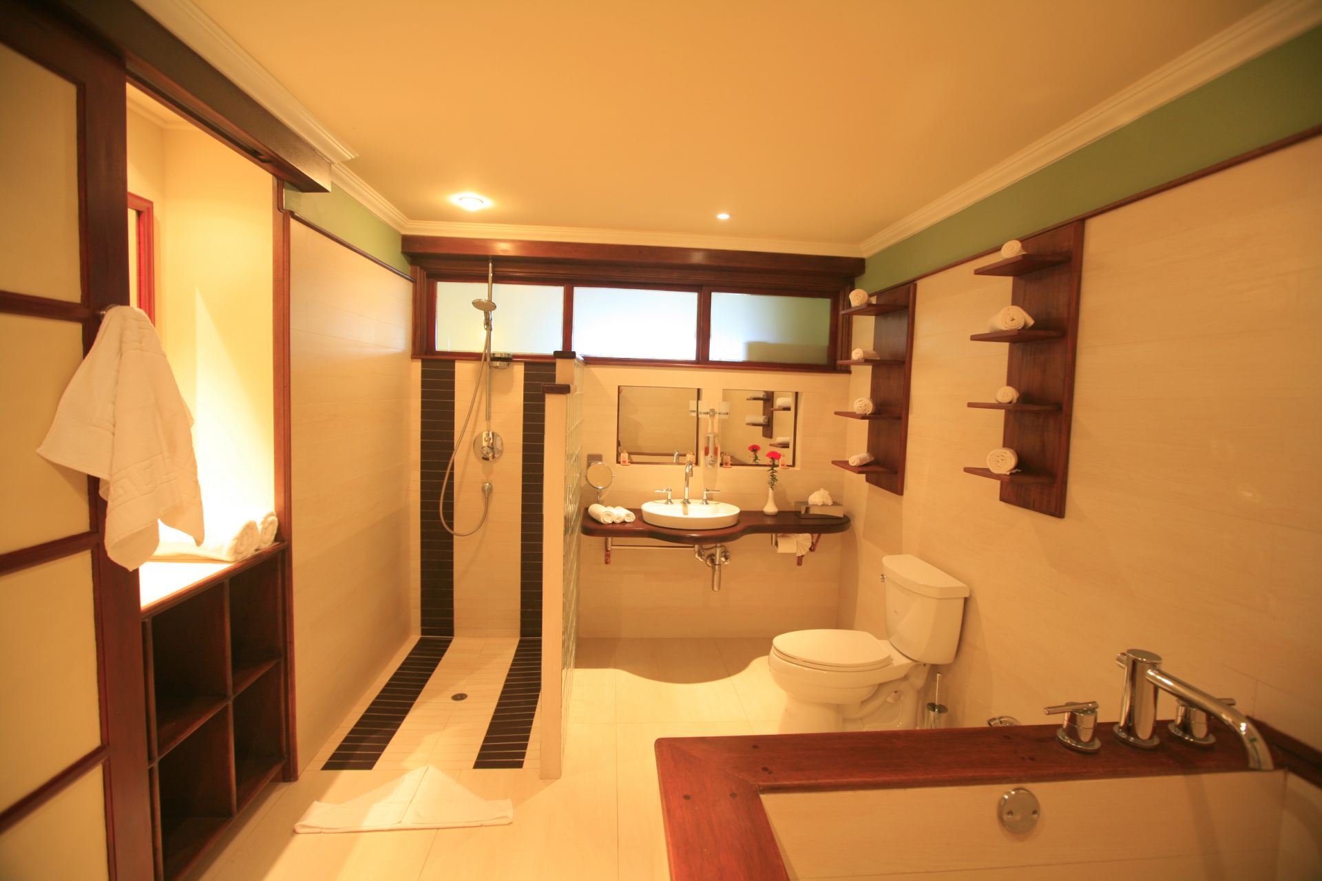 C est La Vie Villa & Cottage