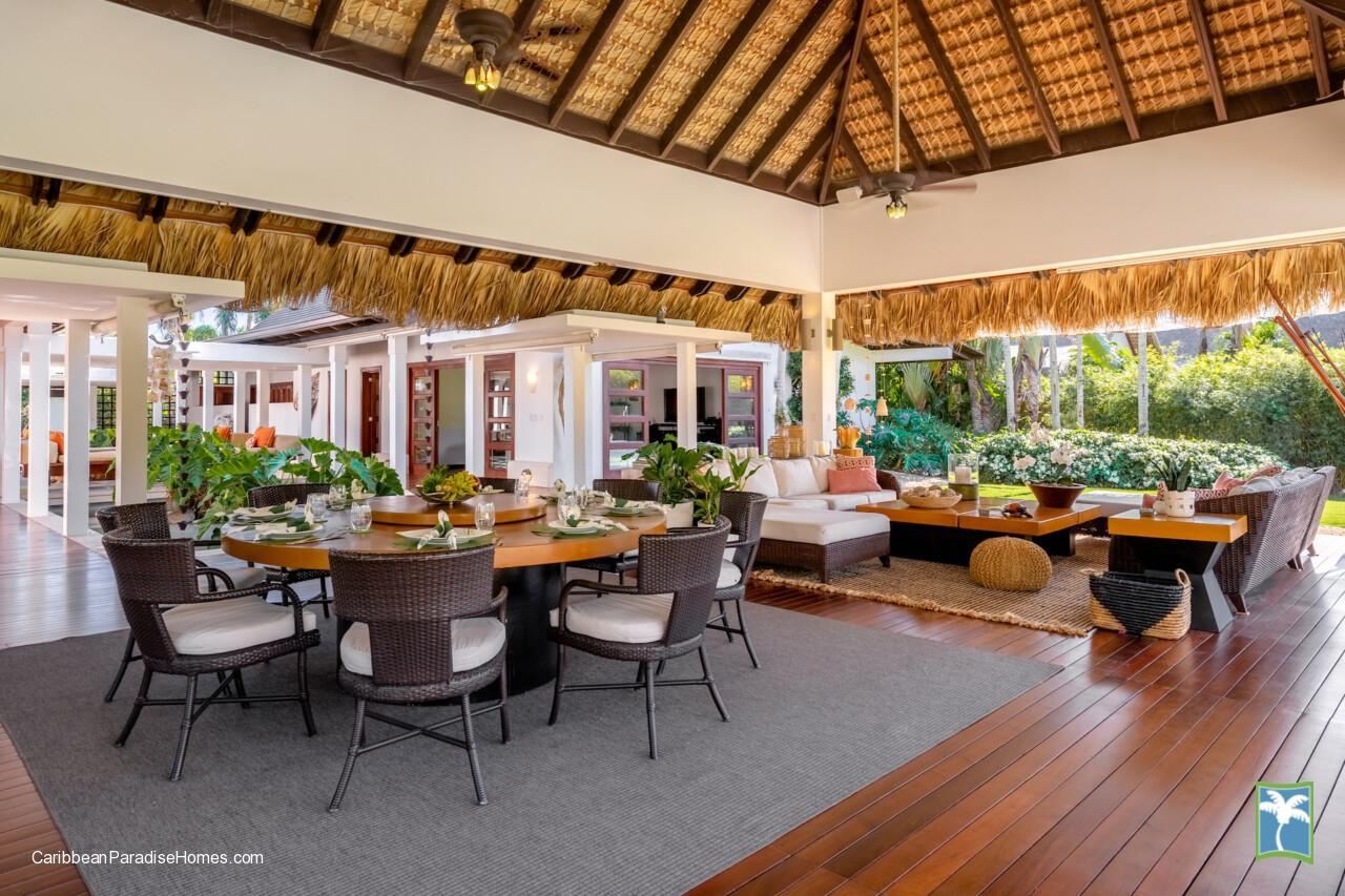 Tropical Modern - Casa de Campo