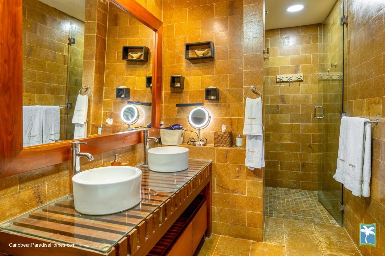 Tropical Modern - Casa de Campo