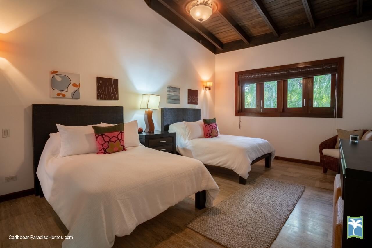 Tropical Modern - Casa de Campo