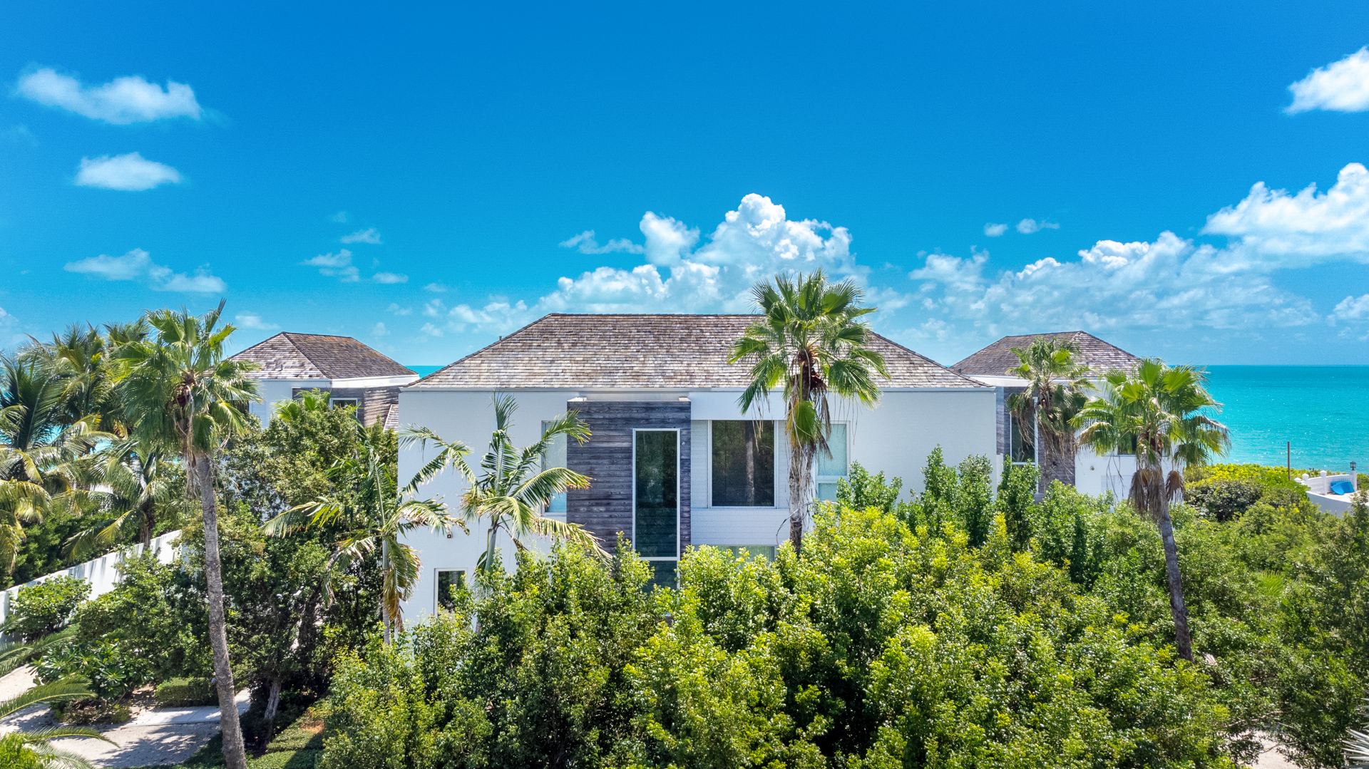 Villa Hyperion - Long Bay Beach