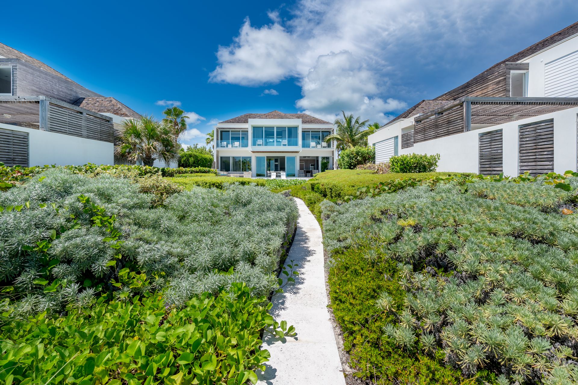 Villa Hyperion - Long Bay Beach