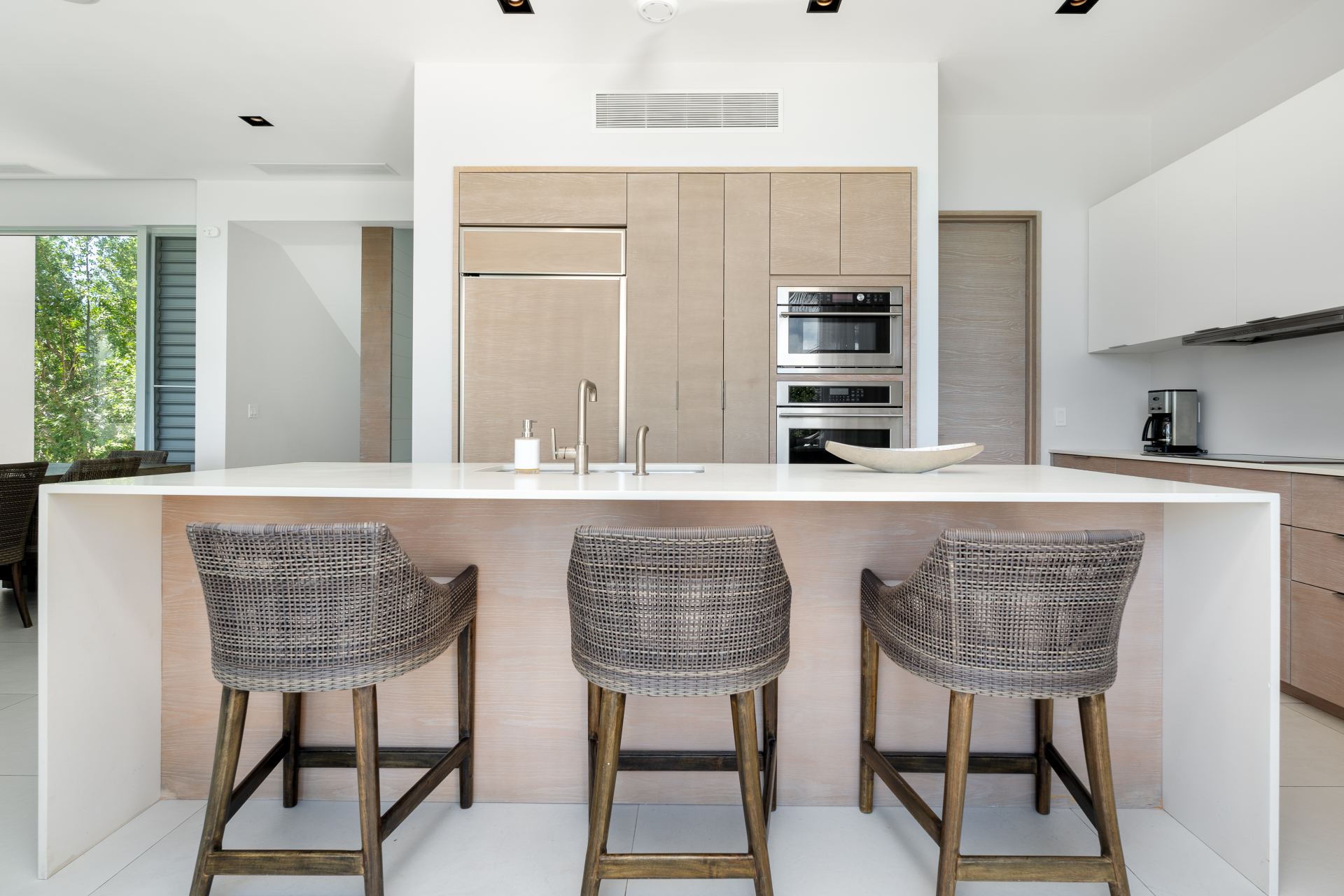 Villa Hyperion - Long Bay Beach