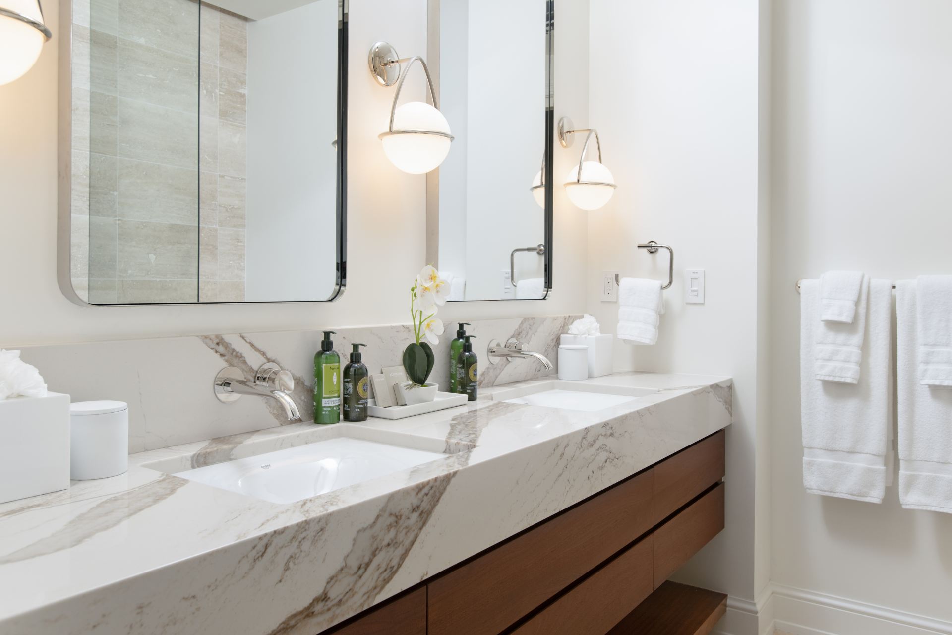 Villa Shambhala 8 BR