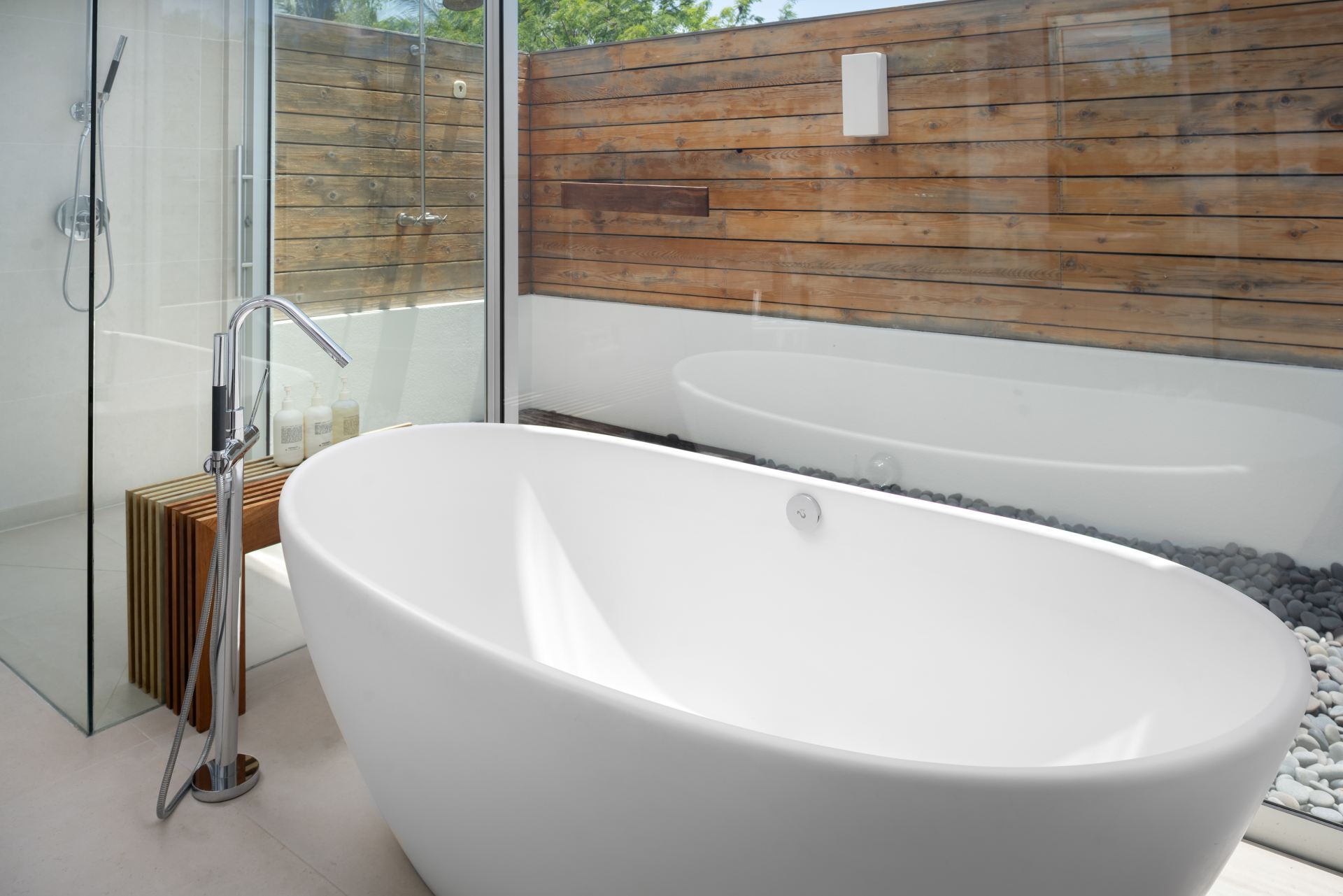 North Shore Enclave - 4 BDR BEACHFRONT VILLA