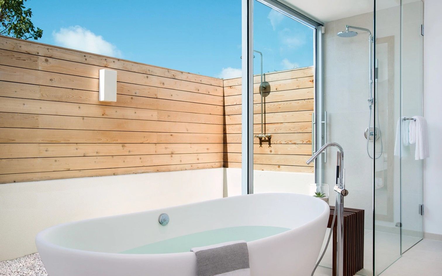 North Shore Enclave - 5 BDR OCEAN VIEW VILLA