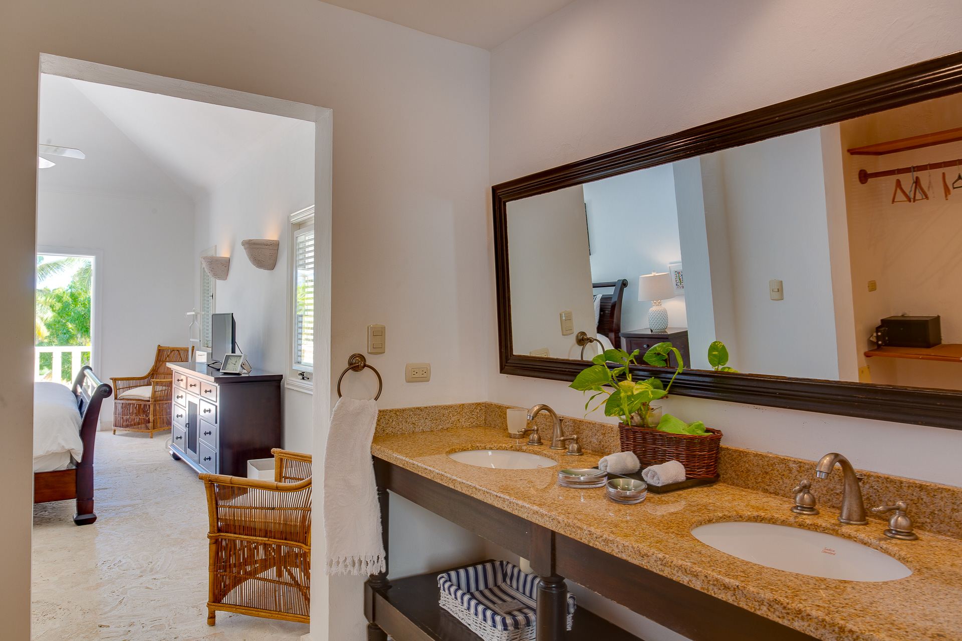 Villa Tortuga Bay B14