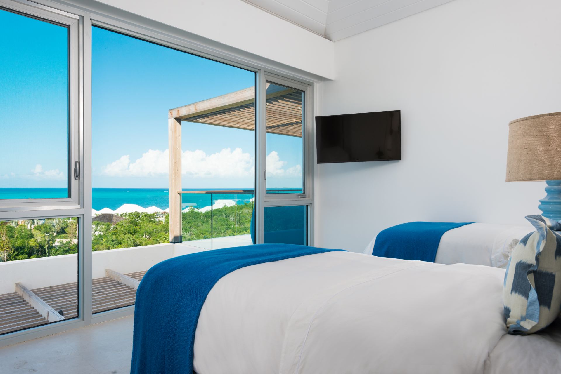 North Shore Enclave - 5 BDR OCEAN VIEW VILLA