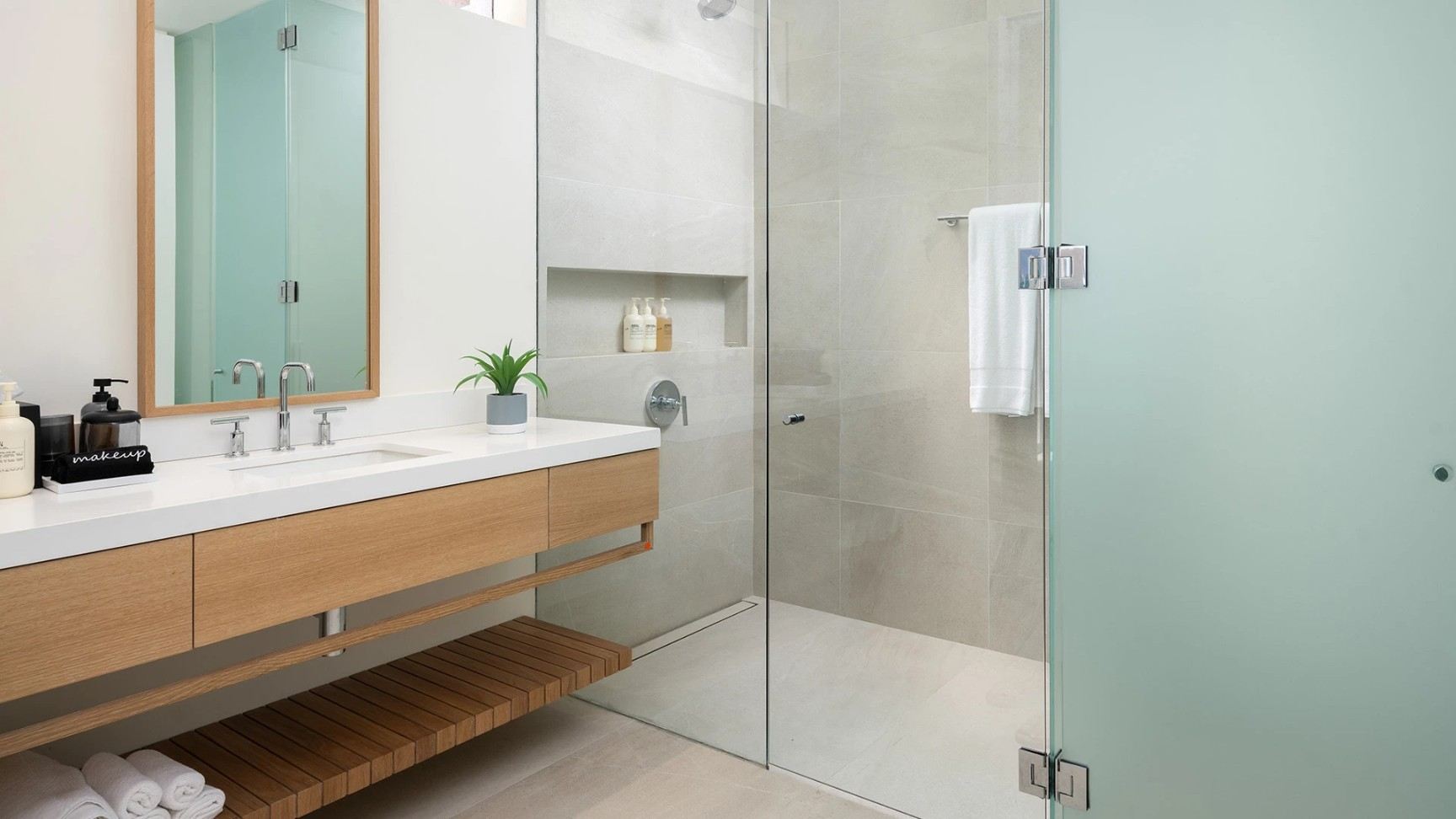 North Shore Enclave - 4 BDR OCEAN FRONT BEACH HOUSE