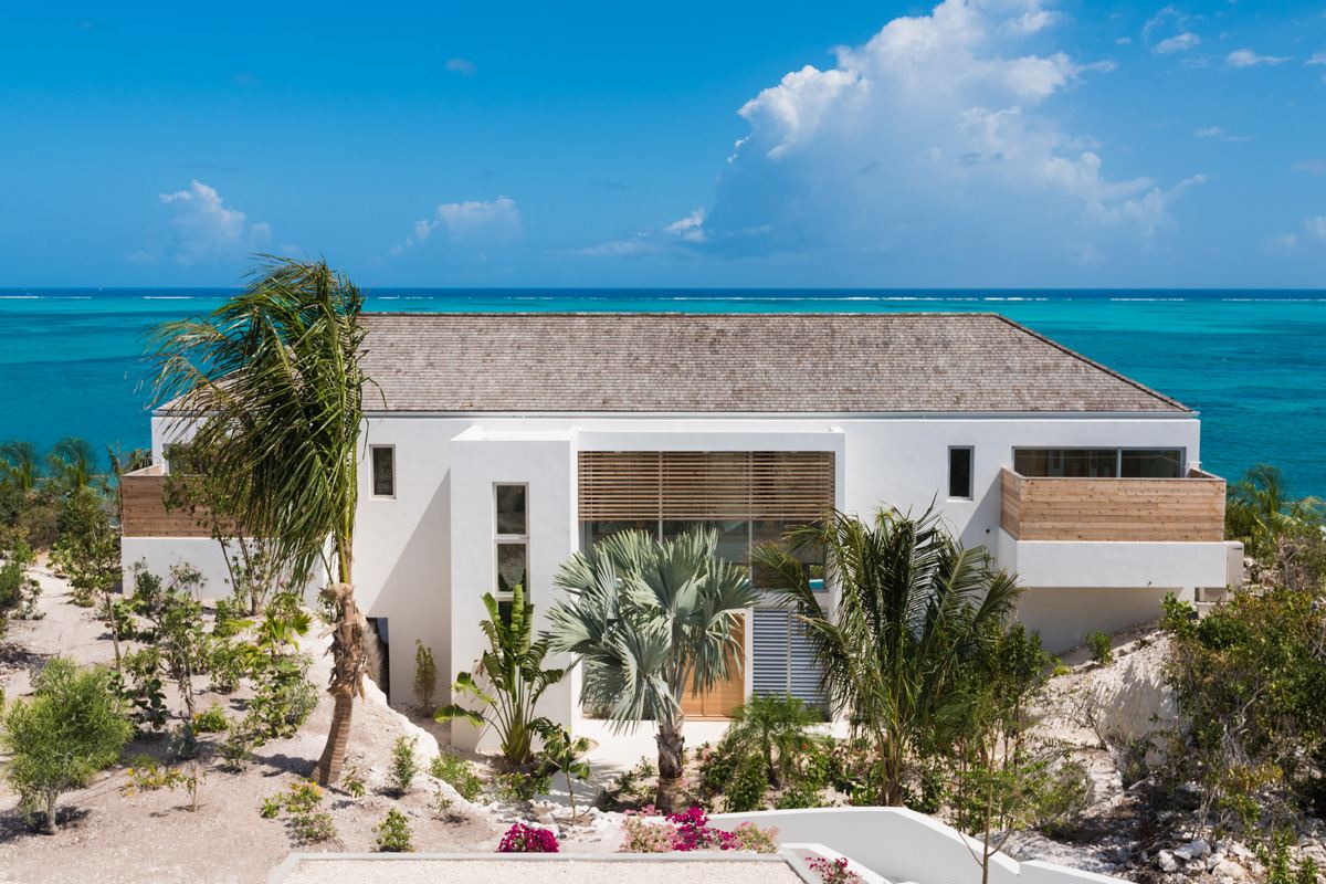 North Shore Enclave - 5 BDR BEACHFRONT VILLA