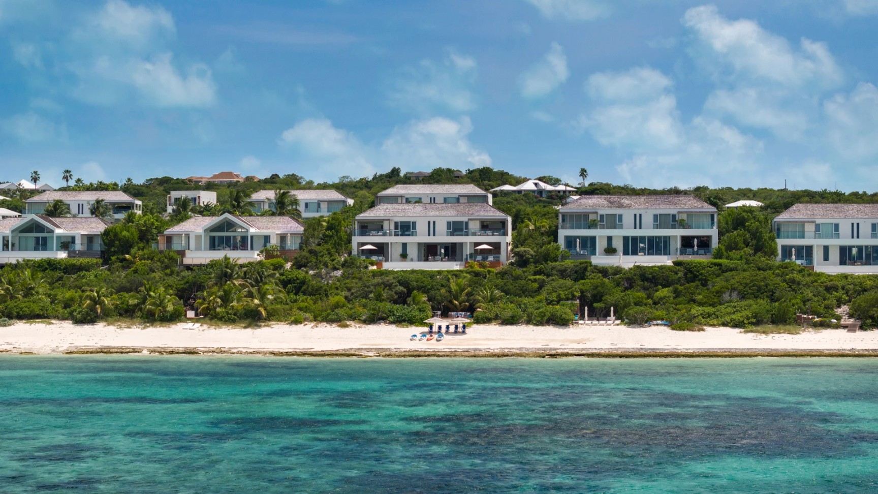 North Shore Enclave - 4 BDR BEACHFRONT VILLA