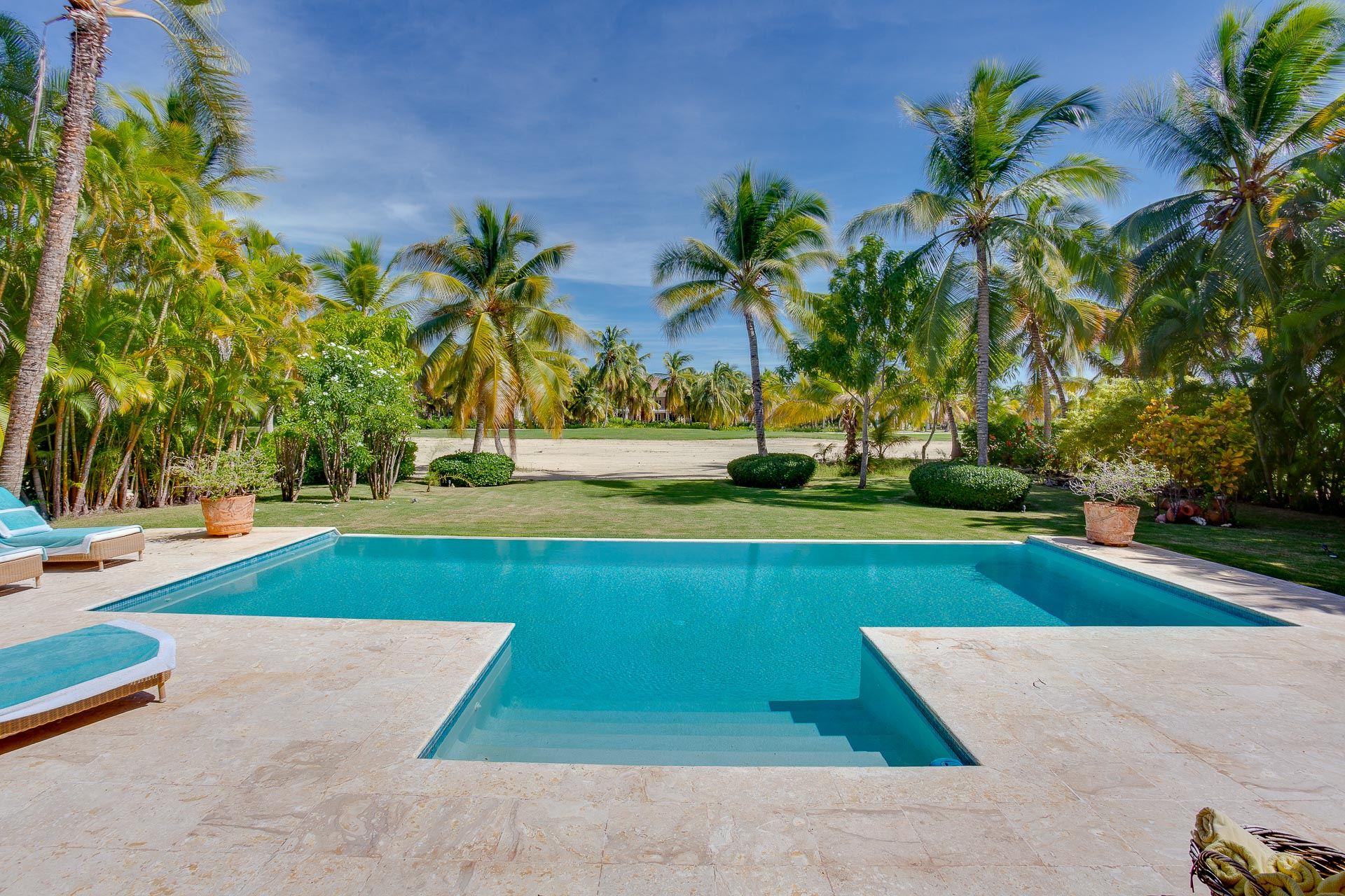 Villa Tortuga Bay B14