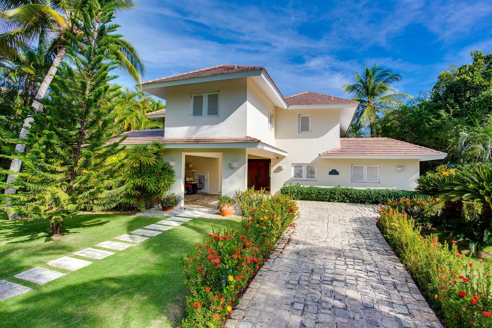 Villa Tortuga Bay B14