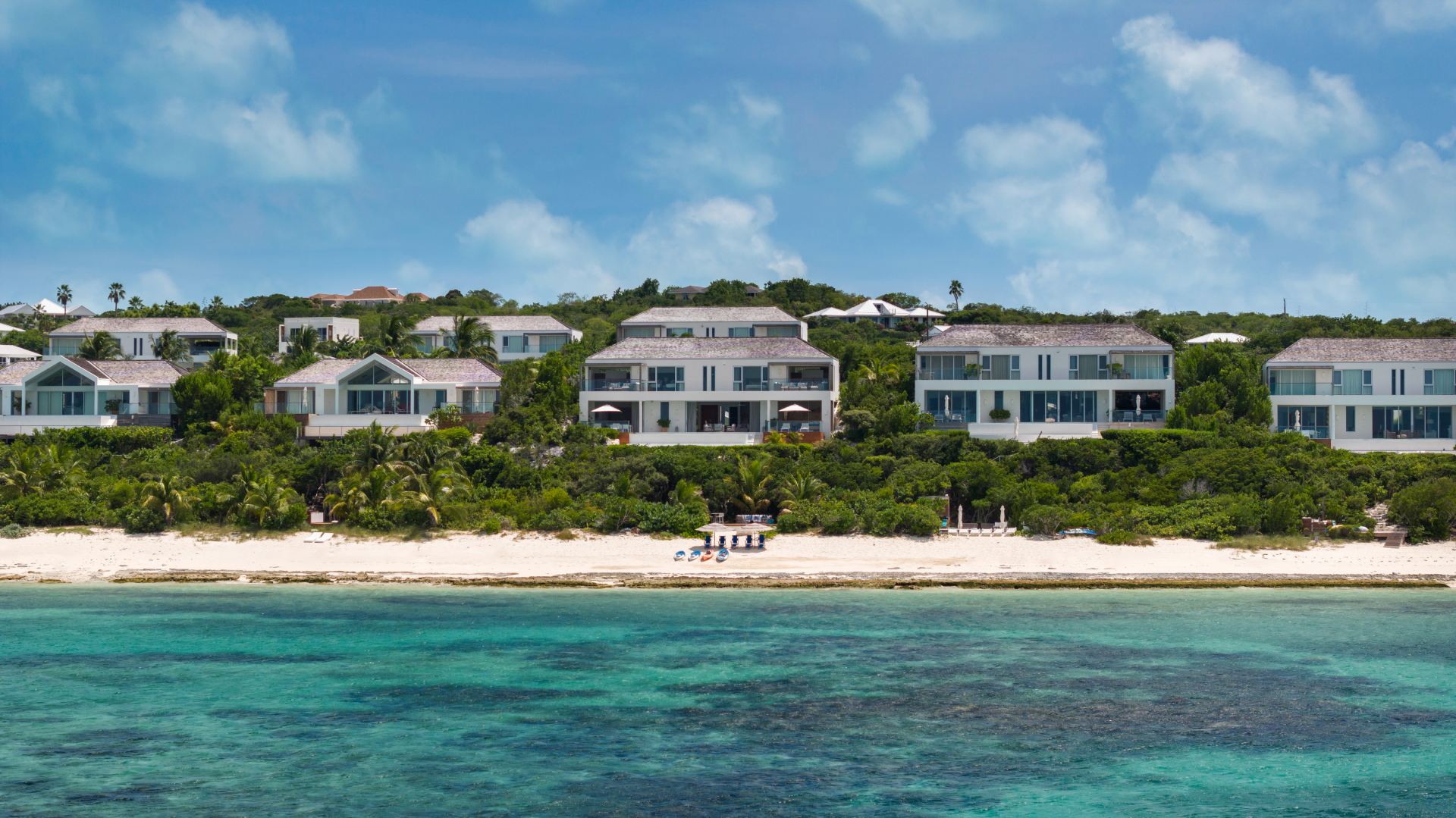 North Shore Enclave - 4 BDR BEACHFRONT VILLA